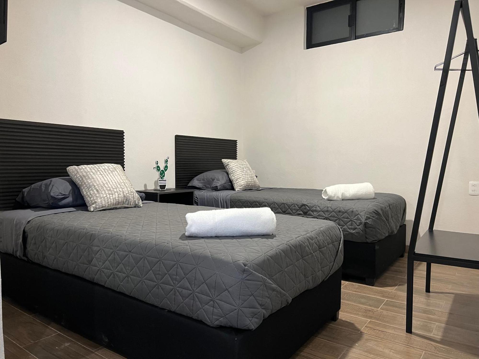 Hotel Tia Flora Леон Экстерьер фото