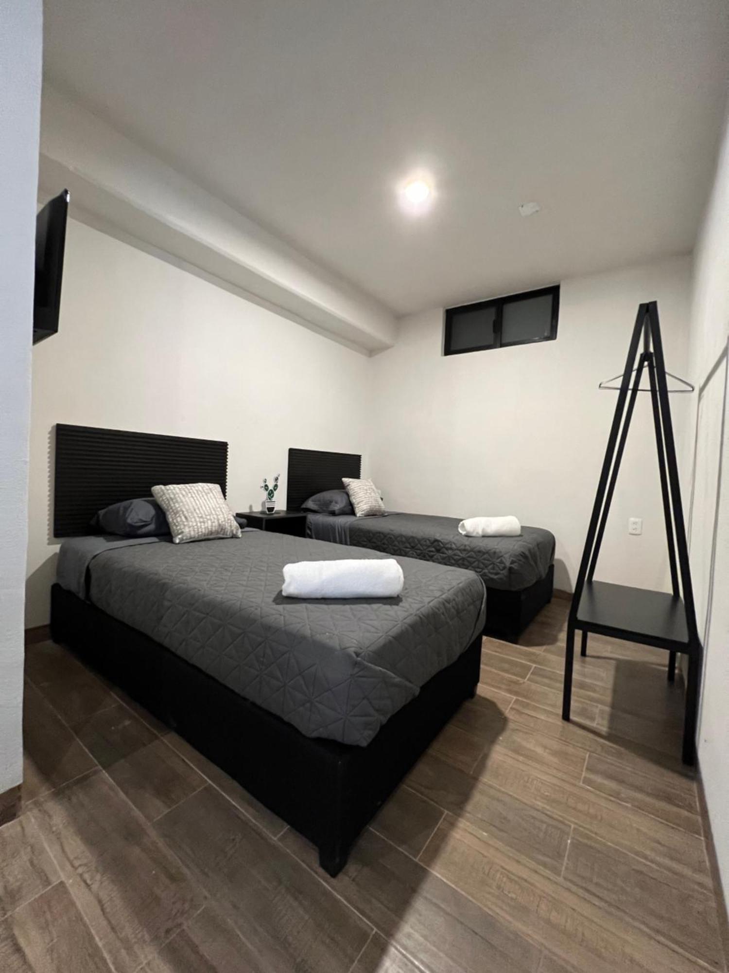 Hotel Tia Flora Леон Экстерьер фото